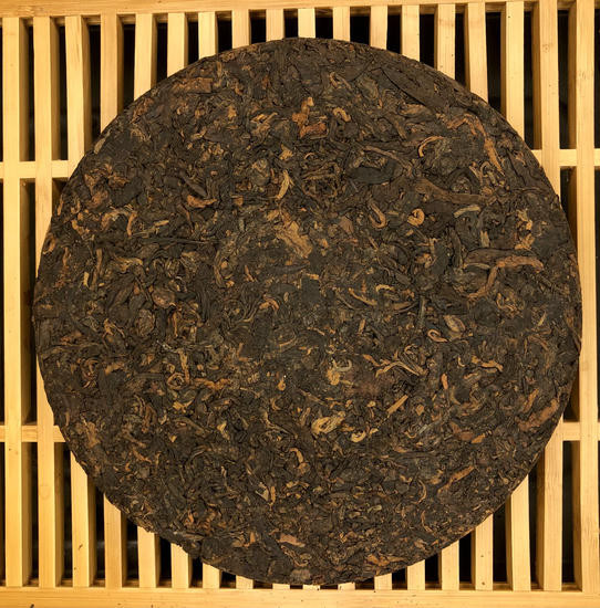 Шу Пуэр "Старое Дворцовое Дерево с горы Иу " - 2014 г. 357 гр.