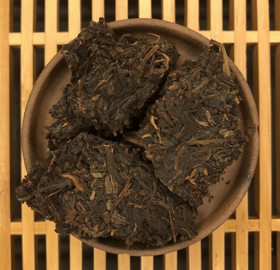 Шен Пуэр "Пруд счастья" - 2011 г. 357 гр.