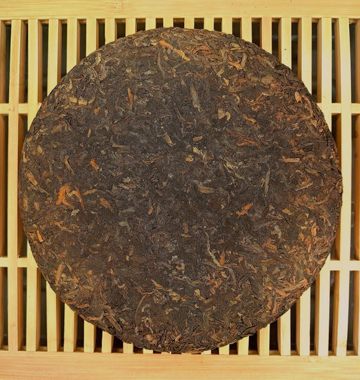 Гунтин Пуэр "Дворцовый с горы ИУ" - 2005 . 357 гр.