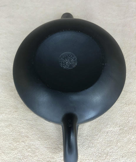 Чайник из Исинской глины "Кроличья нора" - 190 мл.