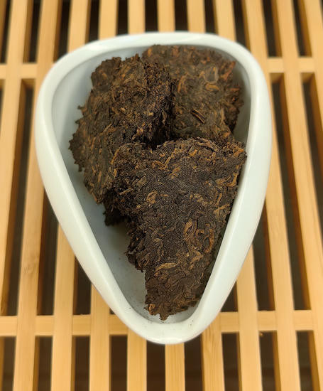 Шу Пуэр "Императорская Печать" - 2010 г. 357 гр.