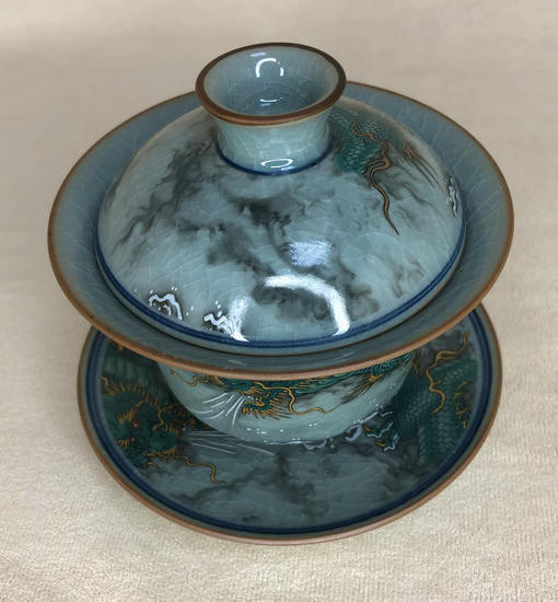 Фарфоровая гайвань "Цзиндэчженьский Дракон" -150 мл. Фарфоровая гайвань "Цзиндэчженьский Дракон" -150 мл.